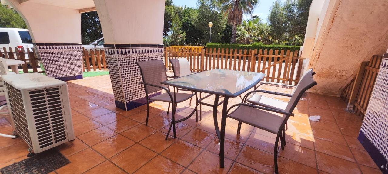 Planta Baja Con Piscina Leilighet Cartagena Eksteriør bilde